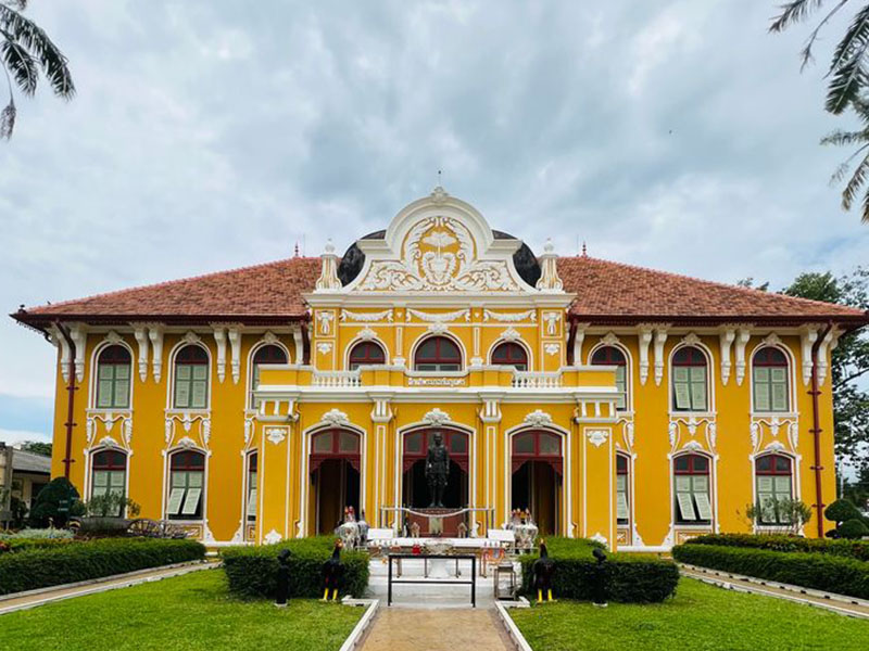 ปราจีนบุรีสถานที่ท่องเที่ยวปราจีนบุรีตึกเจ้าพระยาอภัยภูเบศร 1732369469Sayhithailand01.jpg