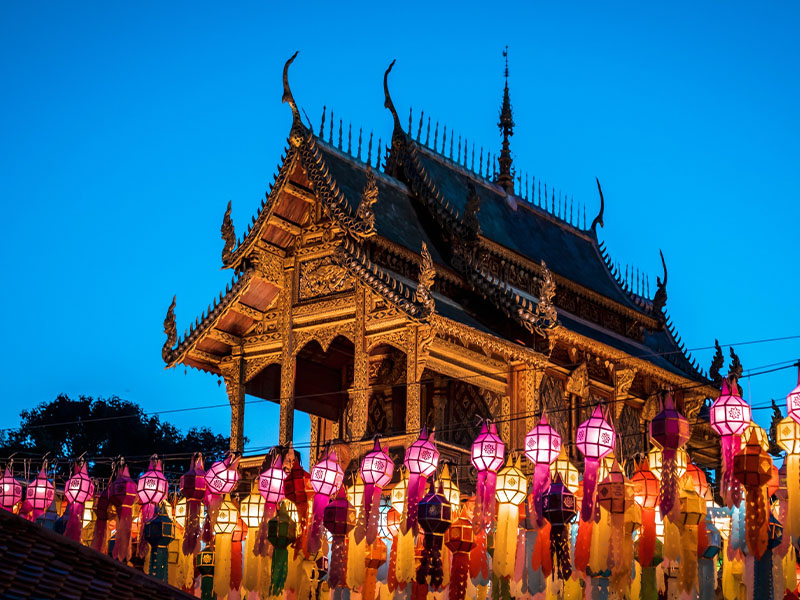 วัดพระธาตุหริภุญชัย (Wat Phra That Hariphunchai Temple ) อ.เมือง ลำพูน 1733845035Sayhithailand02.jpg