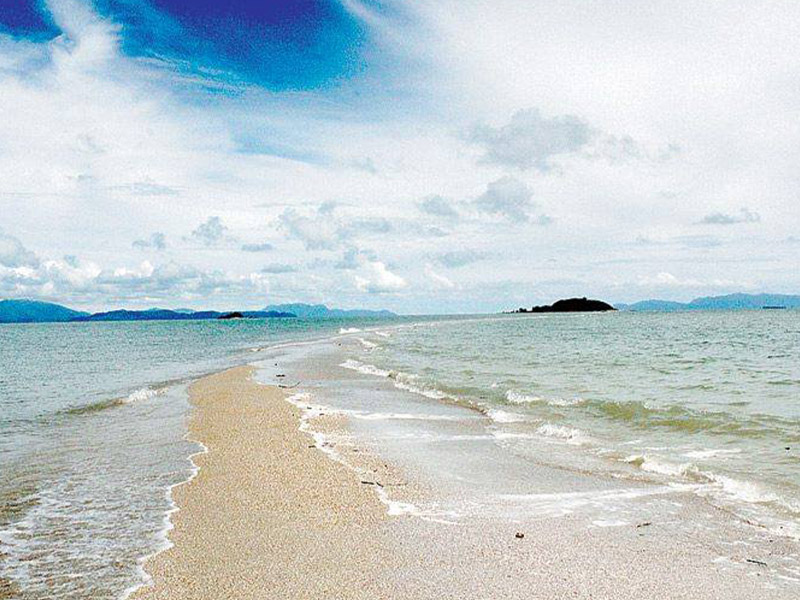 ทีท่องเที่ยวหาดสันหลังมังกร ( Dragon's Back Beach @Satun ) ตันหยงโป เมืองสตูล | สตูล 1750505771Sayhithailand01.jpg