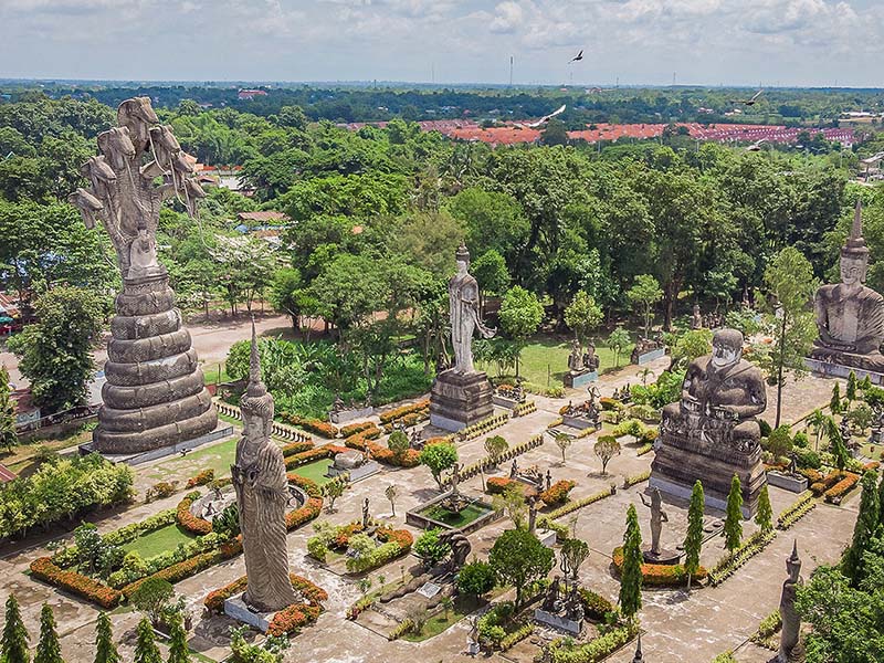 ศาลาแก้วกู่ (Sala Keoku หรือ Wat Khaek) ตำบลวัดธาตุ เมืองหนองคาย | หนองคาย 1750557158Sayhithailand01.jpg