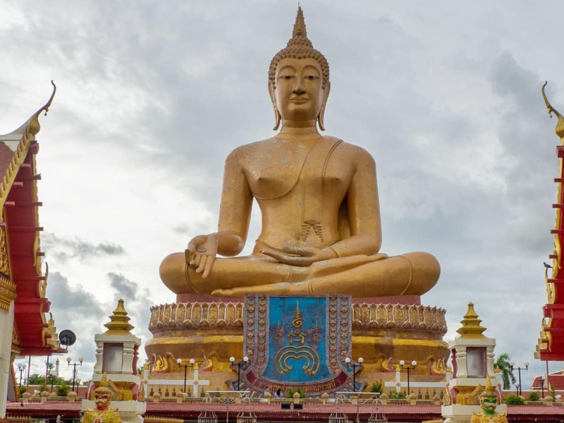 วัดพิกุลทอง ( Wat Phikun Thong ) พระพุทธสุวรรณมงคลมหามุนี หรือ หลวงพ่อใหญ่ | สิงห์บุรี 1755434285Sayhithailand01.jpg