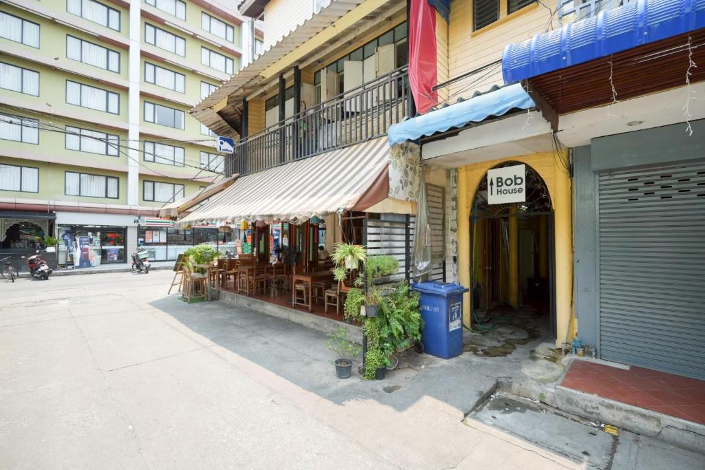 Bob House Khaosan, Phra Nakhon District | Bangkok