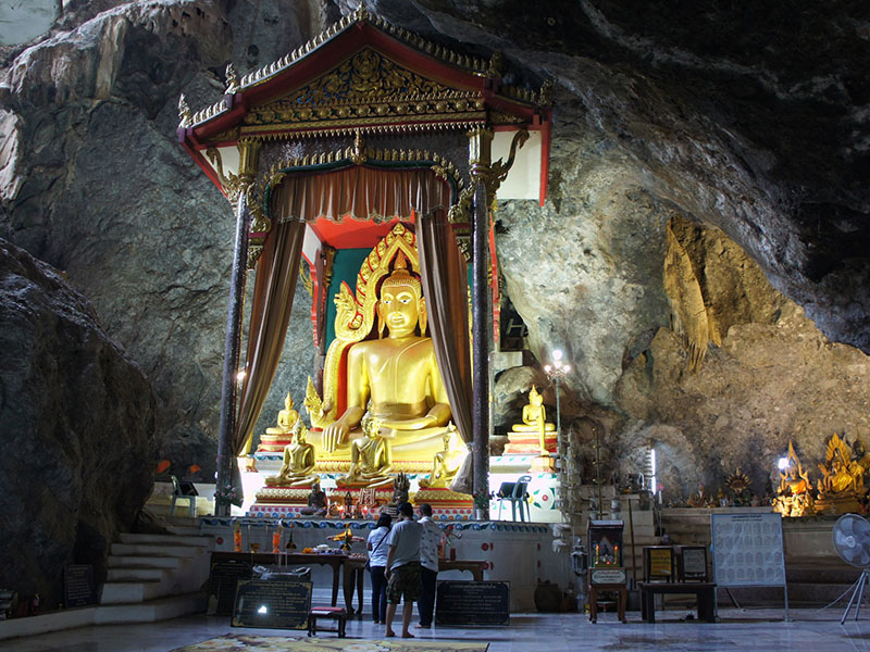 พาเที่ยว วัดบ้านถ้ำ (Wat Ban Tham) | จ.กาญจนบุรี 1732451897Sayhithailand01.jpg