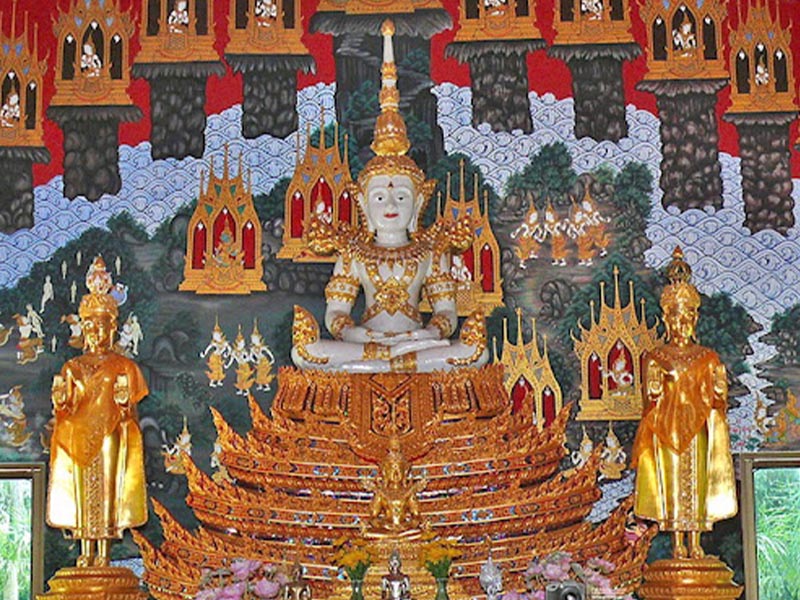 วัดท่าโสม (Tha Som Temple | Trat ) พระพุทธรูปหยกขาวที่มีขนาดใหญ่ จังหวัดตราด 1742094364Sayhithailand01.jpg