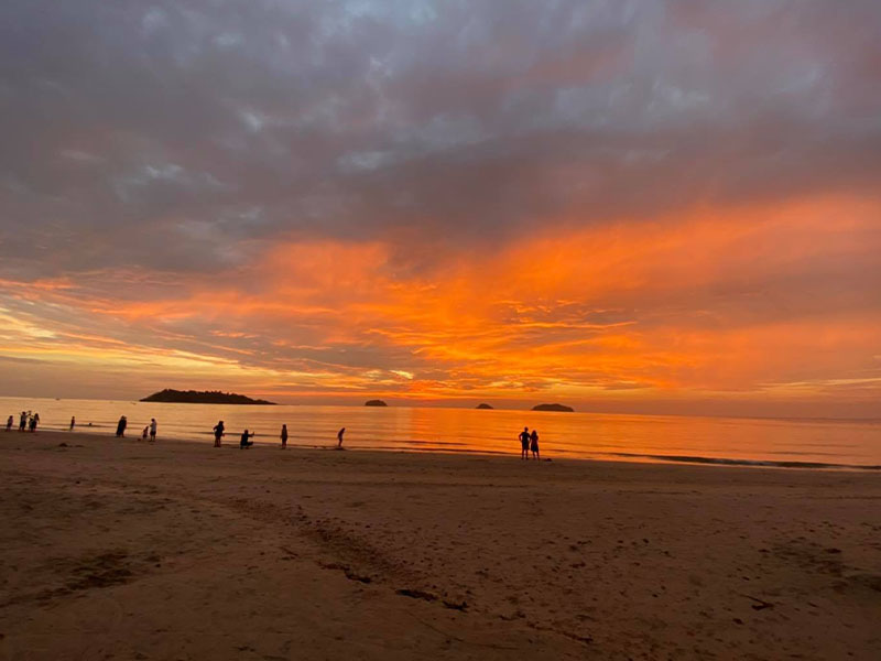 หาดสวยบนเกาะสวย น้ำใส หาดไก่แบ้ (Kai Bae Beach ) @เกาะช้าง | จังหวัด ตราด 1742306149Sayhithailand02.jpg