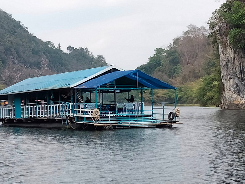 เที่ยว ล่องแพ เขื่อนกิ่วลม ( Kiew Lom Dam ) บรรยากาศสุดชิล ชมวิวธรรมชาติ | ลำปาง 1747317350Sayhithailand01.jpg