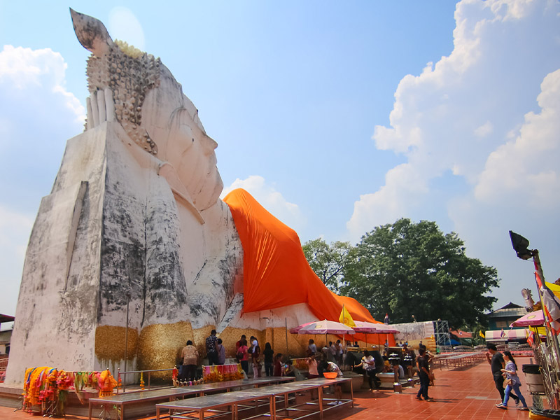 พาไหว้พระ หลวงพ่อโต วัดสะตือ (Luang Pho To, Wat Sathue) | อยุธยา 1748082452Sayhithailand01.jpg