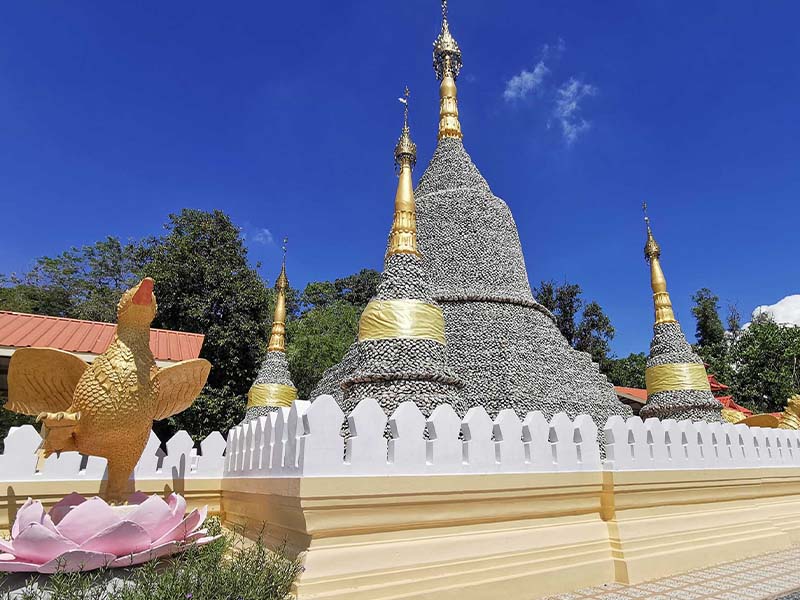 วัดเจดีย์หอย (Wat Chedi Hoi ) เจดีย์หอย สวยงามตระการตา อายุพันปี ลาดหลุมแก้ว | ปทุมธานี 1749731813Sayhithailand01.jpg
