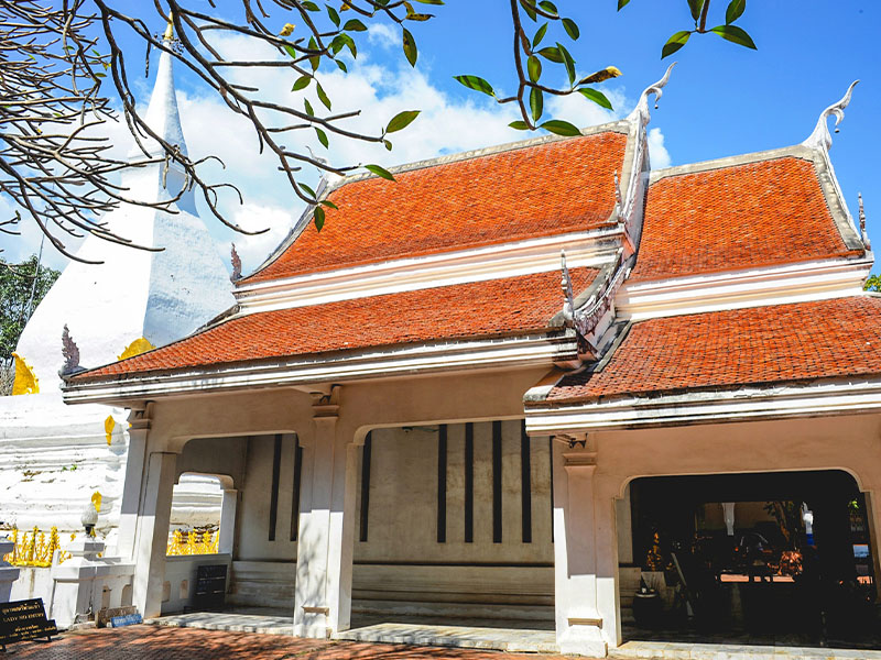 พระธาตุศรีสองรัก (Phra That Sri Song Rak ) เป็นมิตรไมตรีระหว่าง สยามและ ล้านช้าง | จังหวัดเลย 1750594537Sayhithailand02.jpg