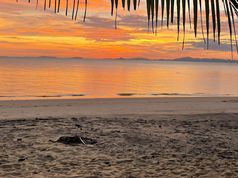 เกาะช้างเป็น (KohChang @ Ranong ) เกาะที่มีขนาดใหญ่ที่สุด | ระนอง 1753585996Sayhithailand01.jpg