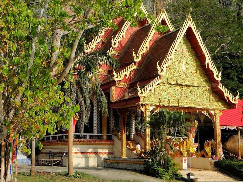 ที่เที่ยวหนองบัวลำภู วัดถ้ำสุวรรณคูหา | หนองบัวลำภู 1757125088Sayhithailand01.jpg